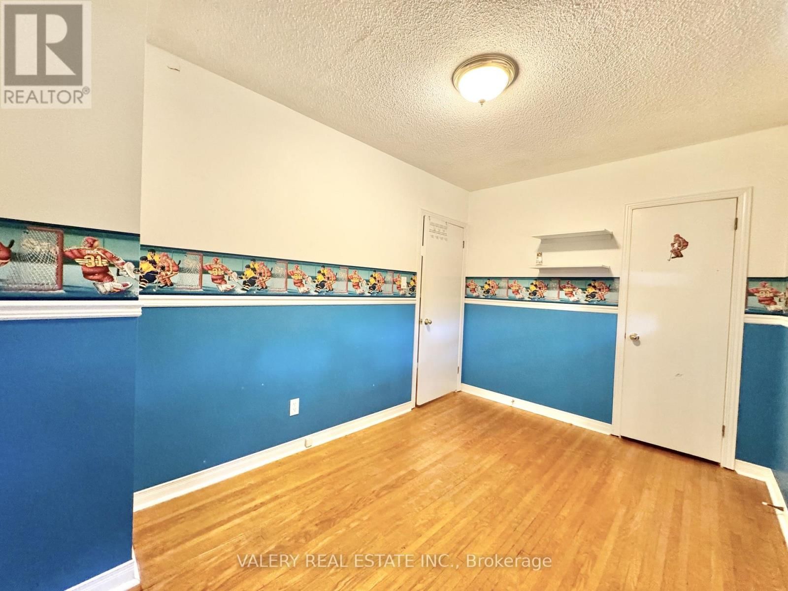 Main - 2949 OLDE BASE LINE ROAD Image 22