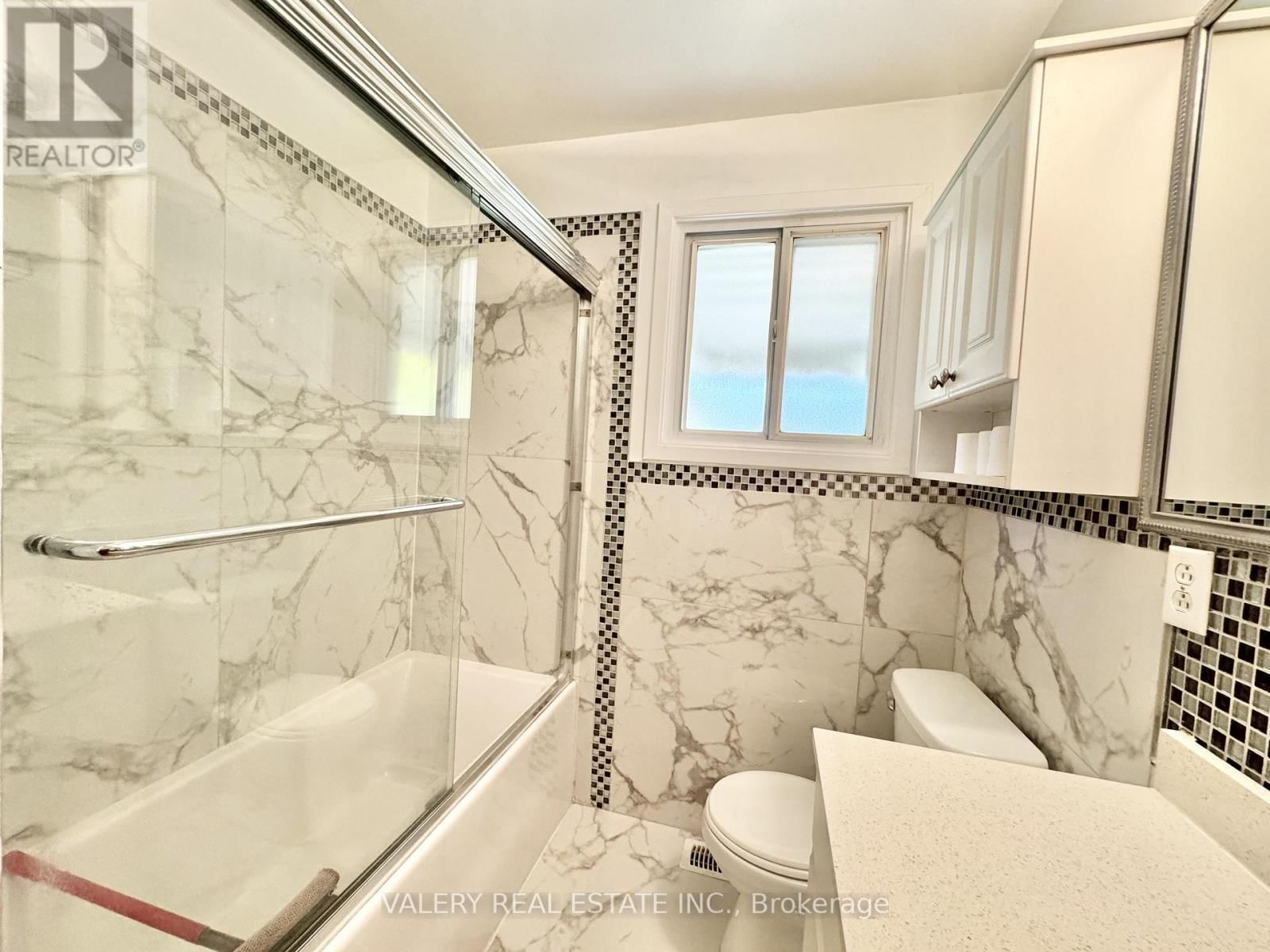 Main - 2949 OLDE BASE LINE ROAD Image 6