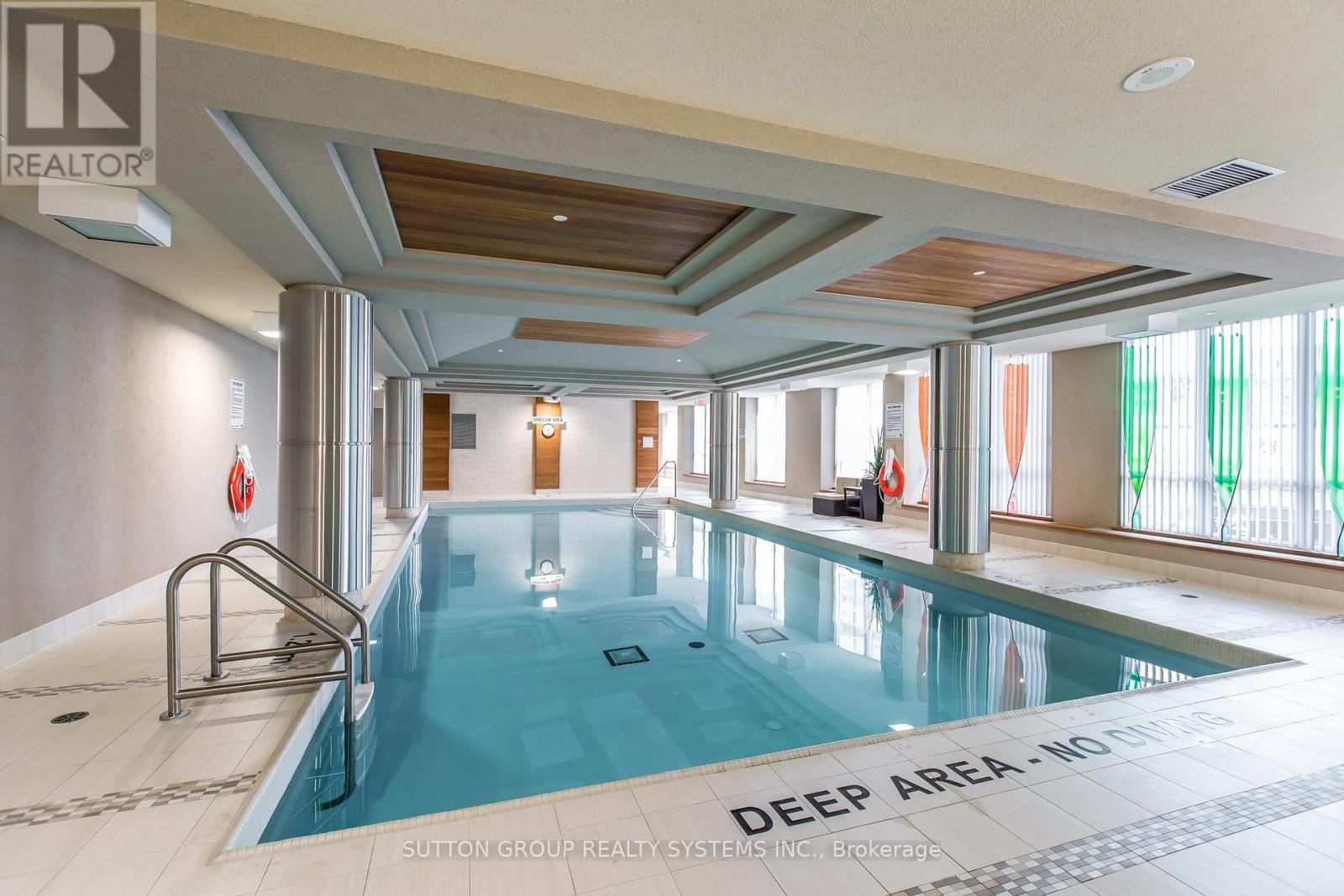 2309 - 3 MICHAEL POWER PLACE Image 11