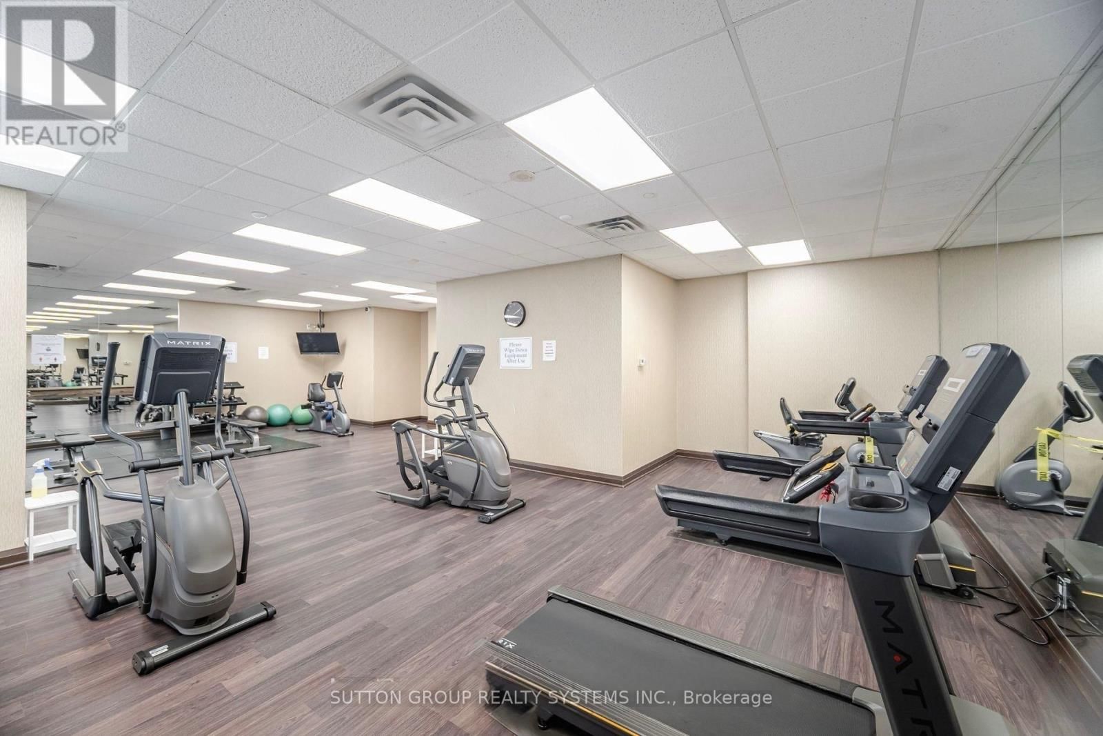 2309 - 3 MICHAEL POWER PLACE Image 12