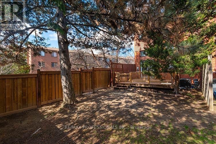 34 - 4230 FIELDGATE DRIVE Image 31