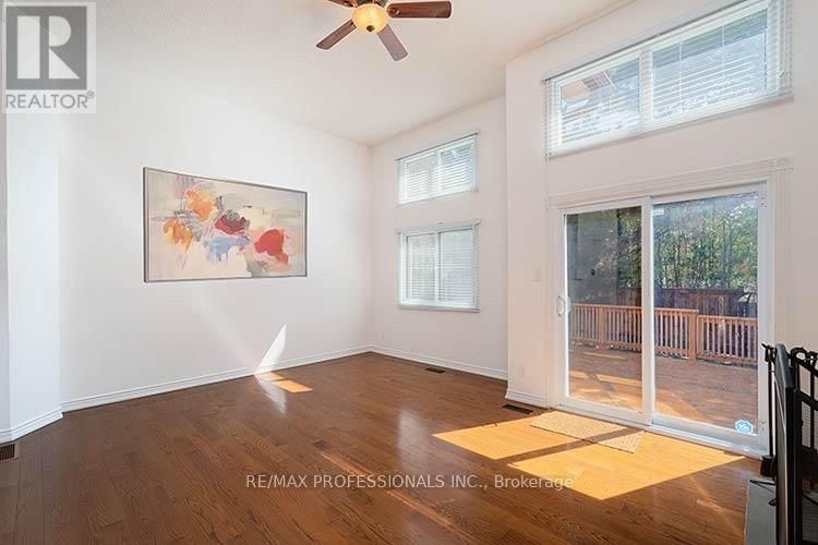 34 - 4230 FIELDGATE DRIVE Image 7