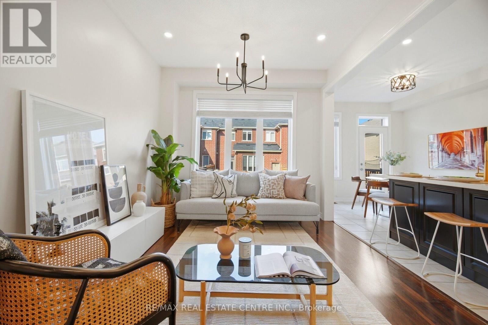 87 BRONSON TERRACE Image 11