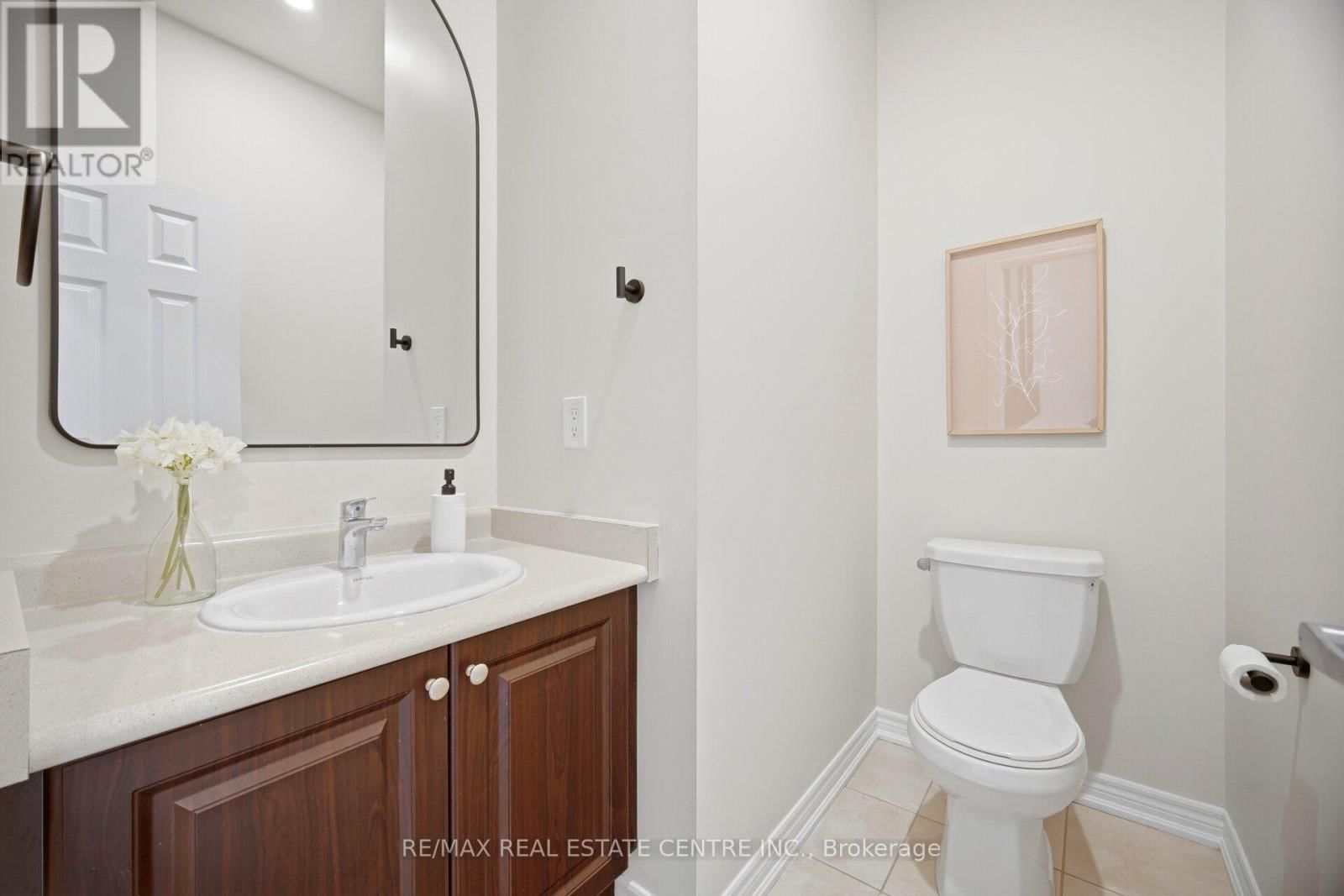 87 BRONSON TERRACE Image 24