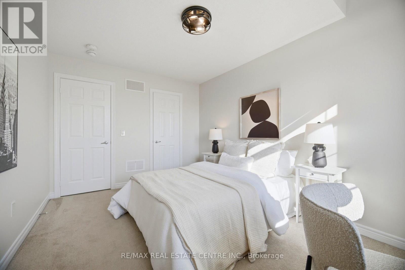 87 BRONSON TERRACE Image 35