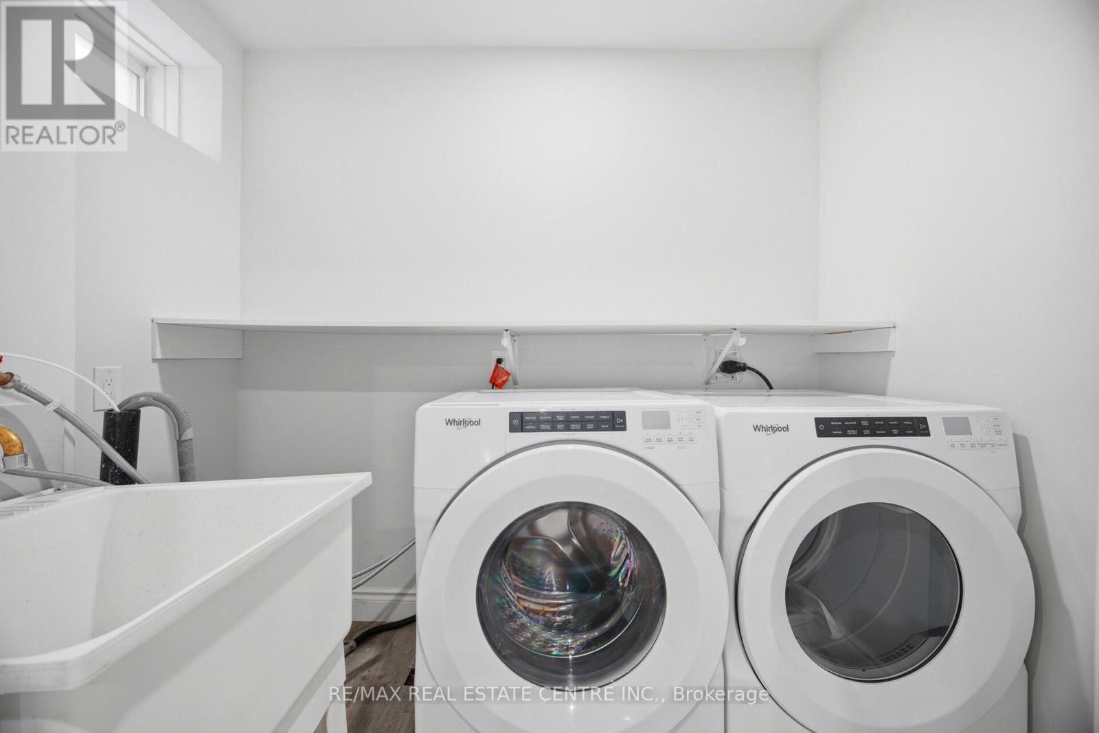 87 BRONSON TERRACE Image 43