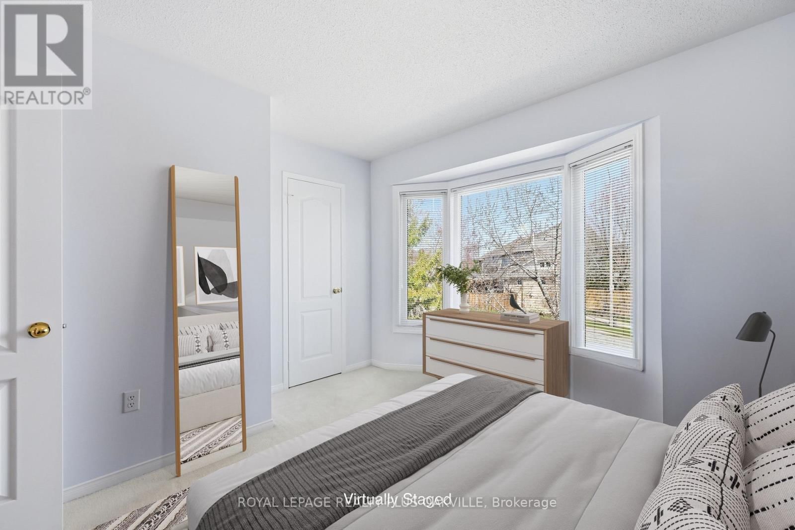 2150 FOURTH LINE Image 29