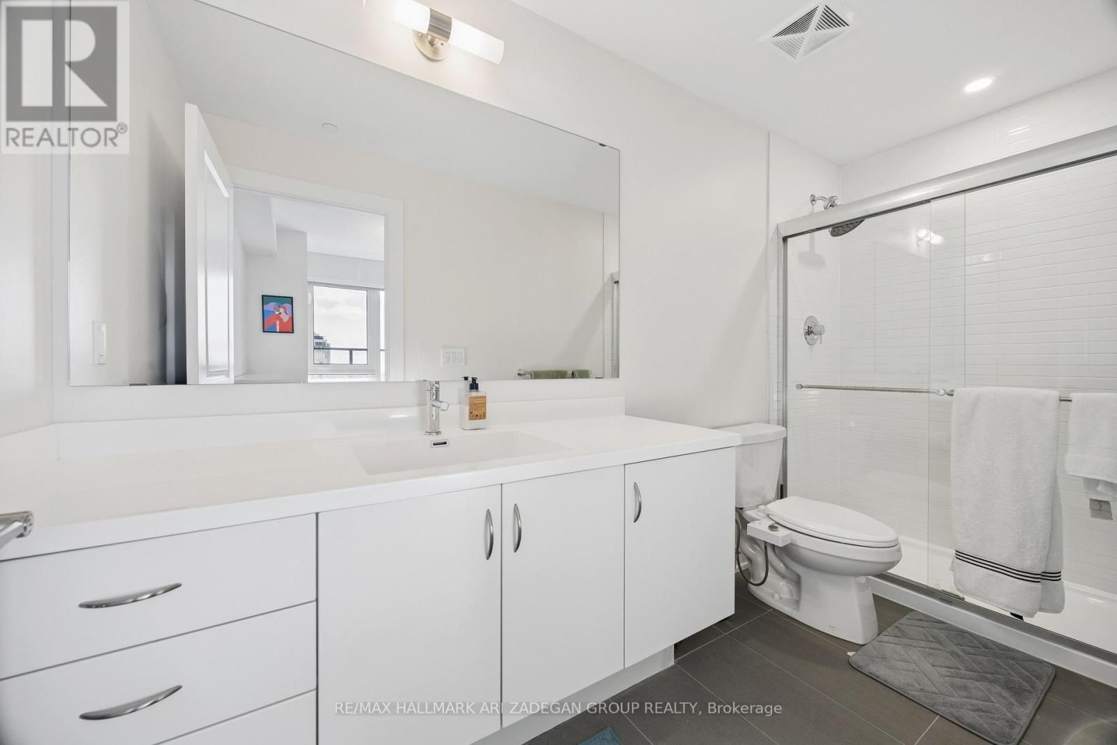 1302 - 3200 WILLIAM COLTSON AVENUE Image 34