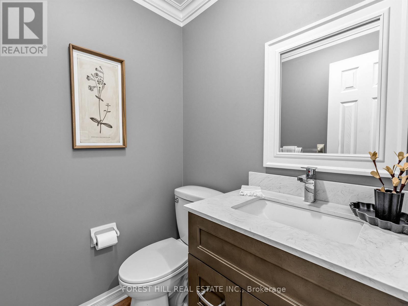 5 MANITOBA PLACE Image 10