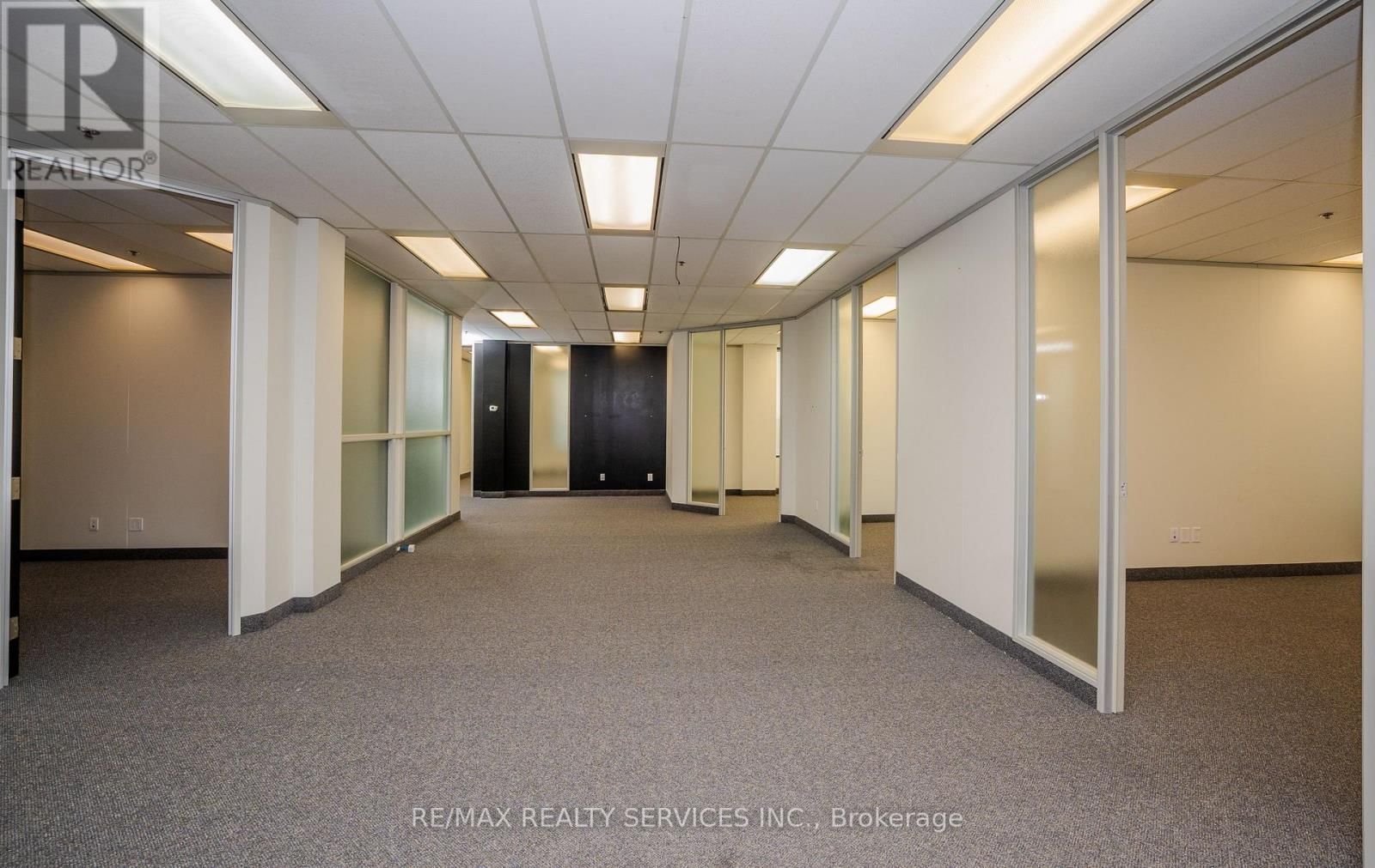 303 - 989 DERRY ROAD Image 19