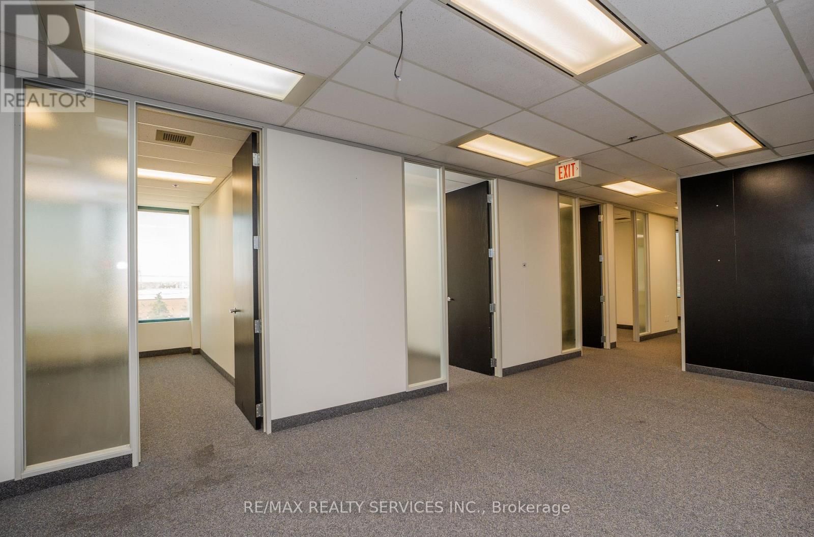 303 - 989 DERRY ROAD Image 22