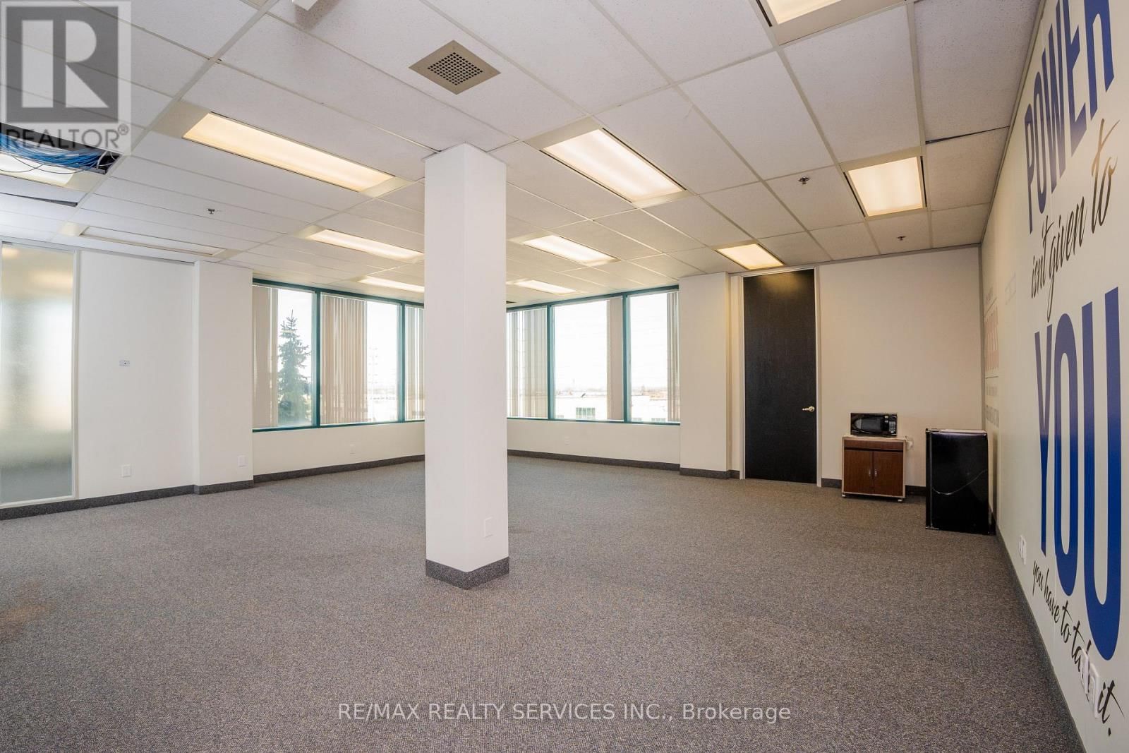 303 - 989 DERRY ROAD Image 35