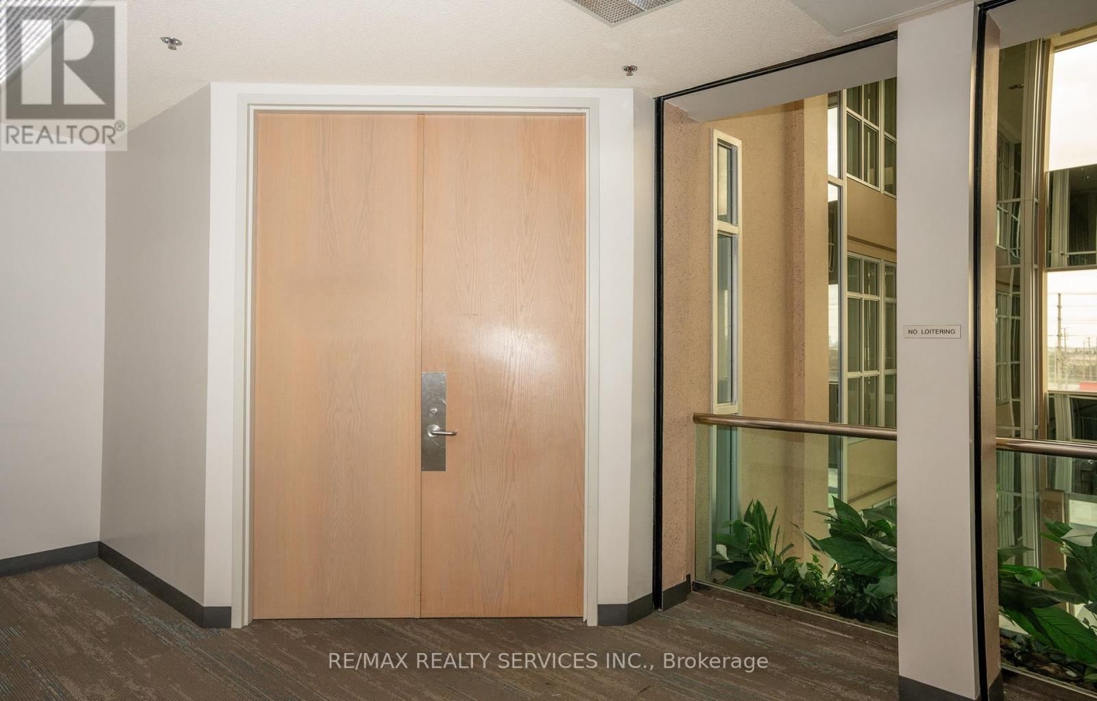 303 - 989 DERRY ROAD Image 6