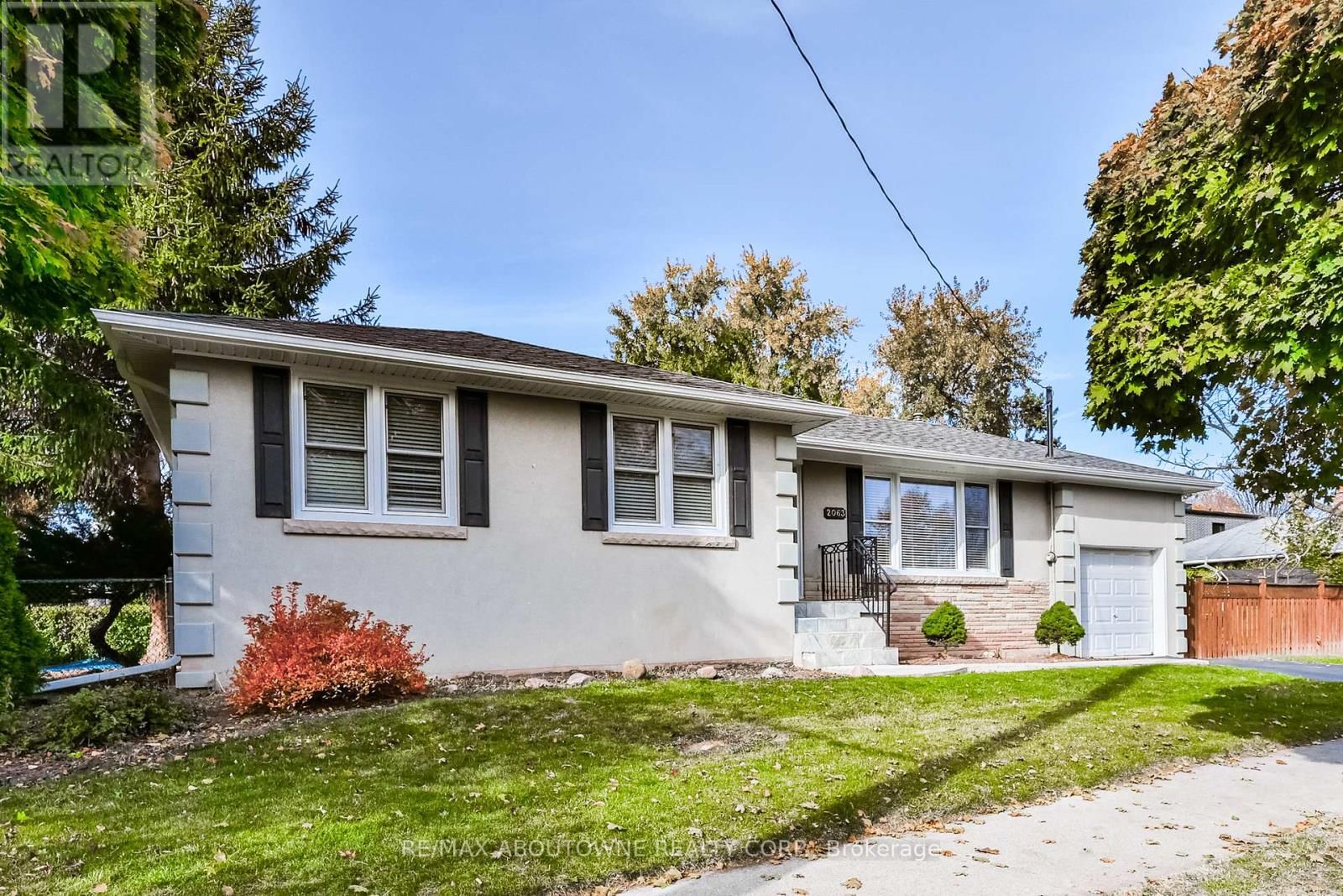 2063 HIXON STREET Image 1