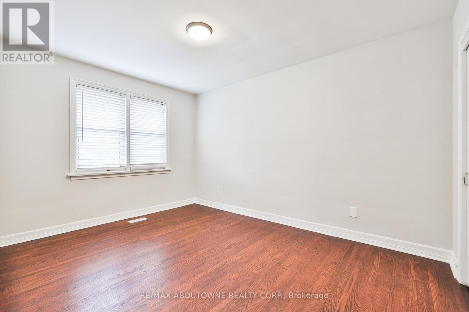 2063 HIXON STREET Image 20