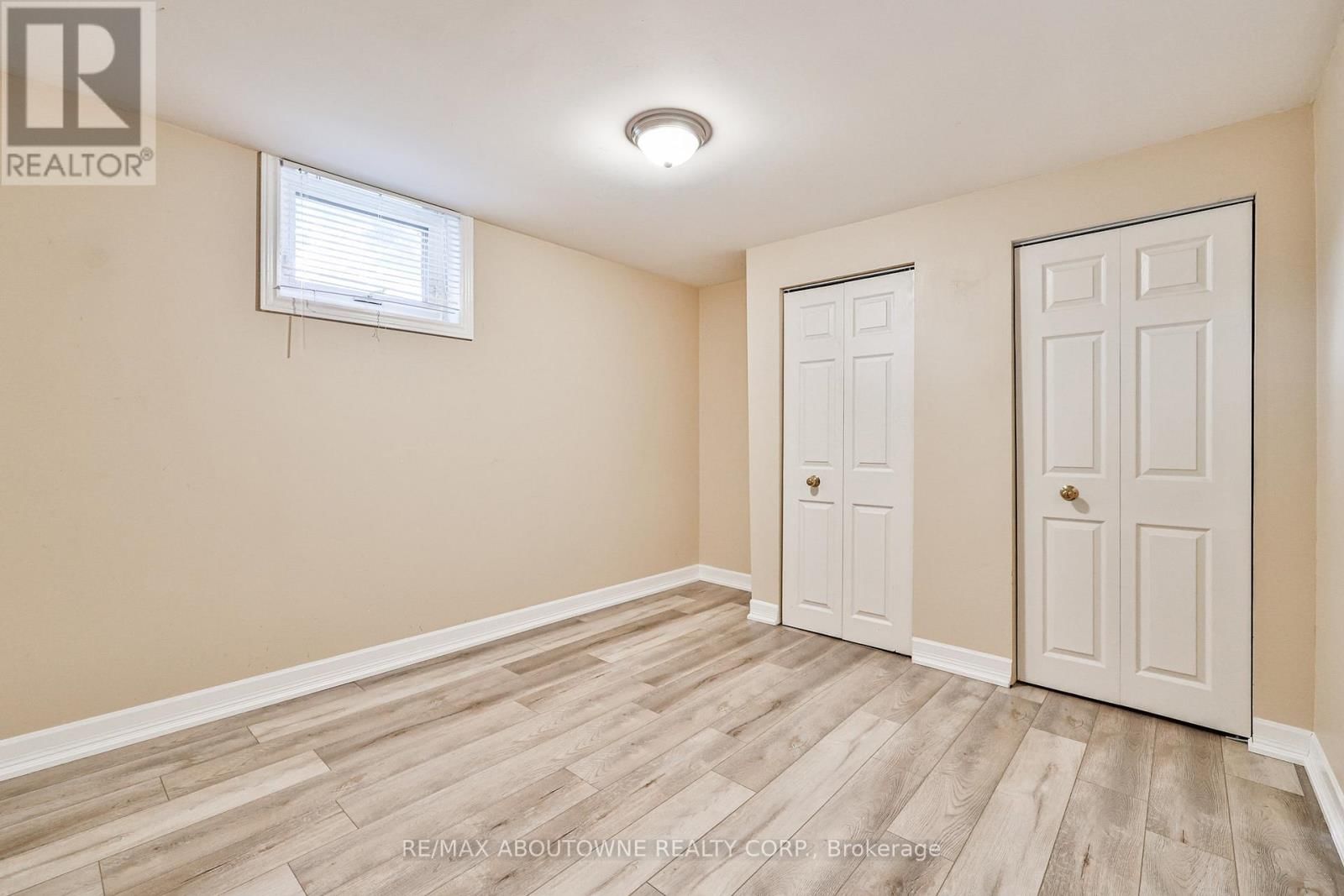 2063 HIXON STREET Image 35