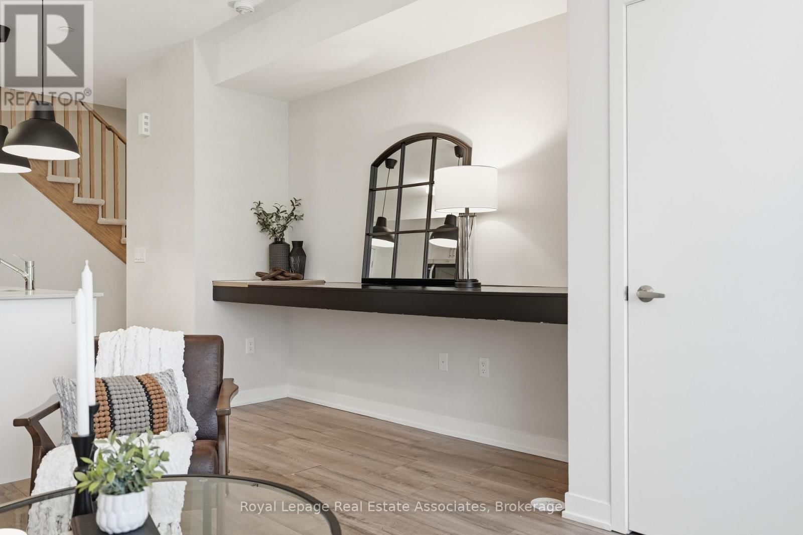 10 - 3425 RIDGEWAY DRIVE Image 11