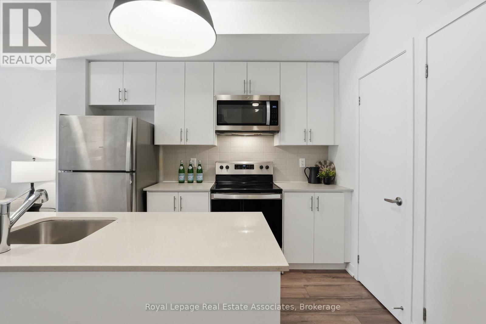 10 - 3425 RIDGEWAY DRIVE Image 14