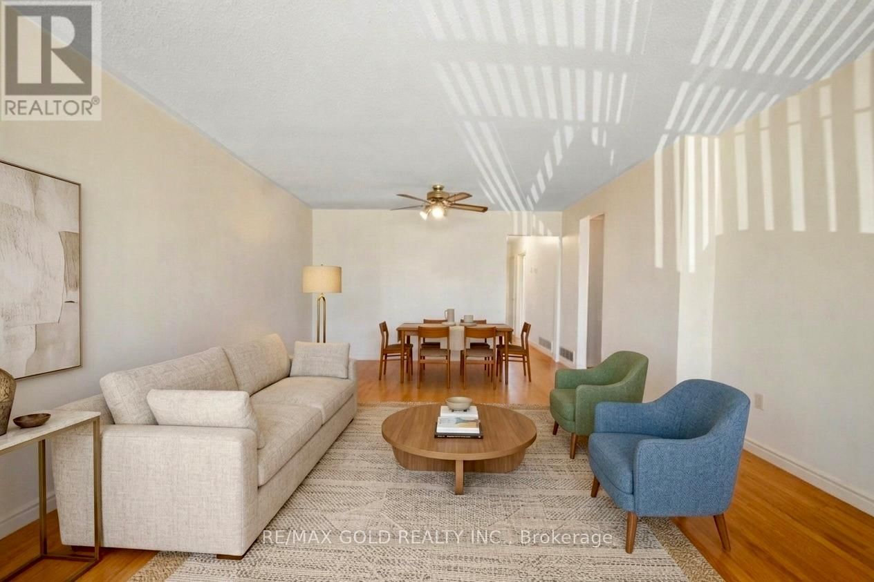 877 CONSORT CRESCENT Image 6