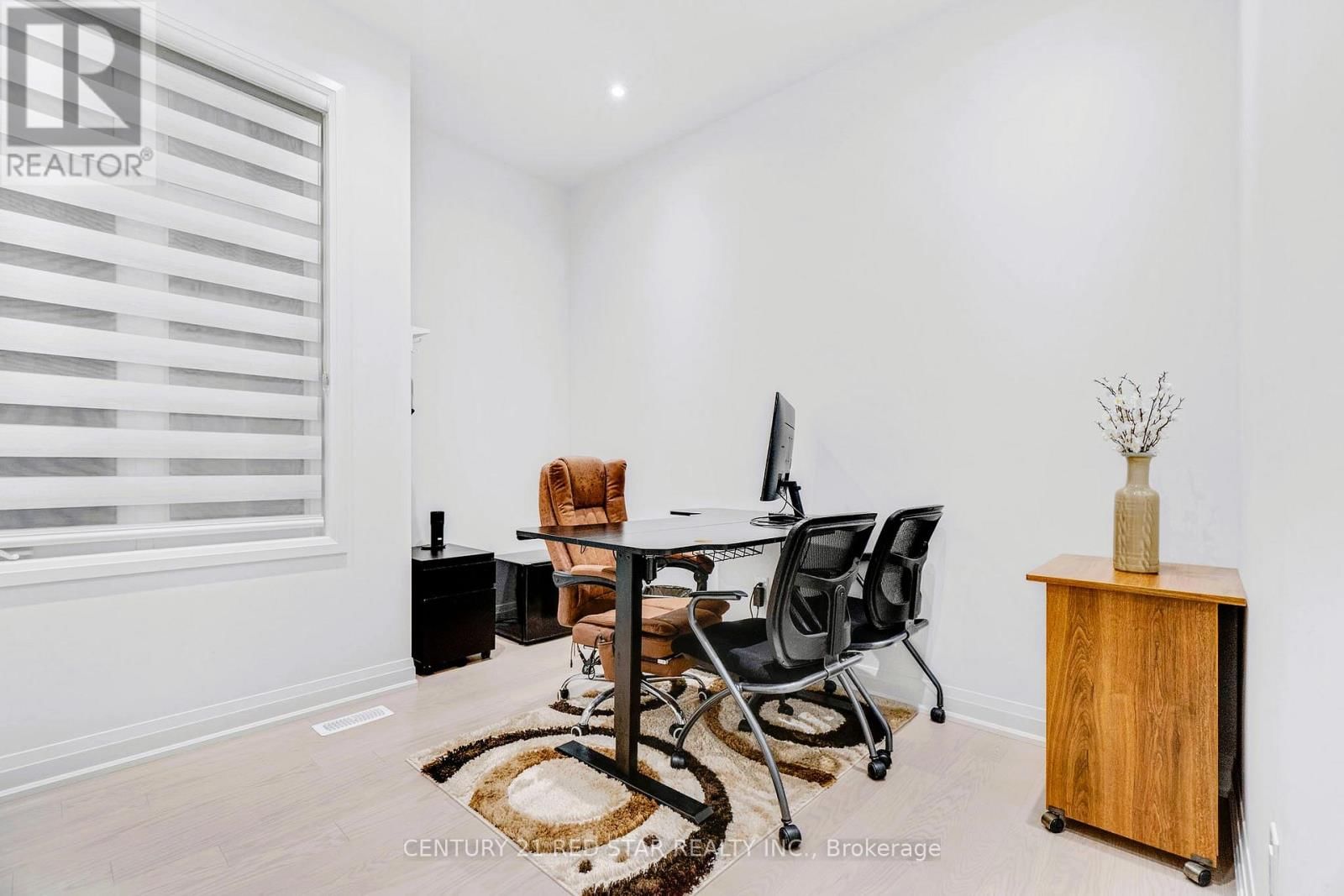 3251 HARASYM TRAIL Image 17