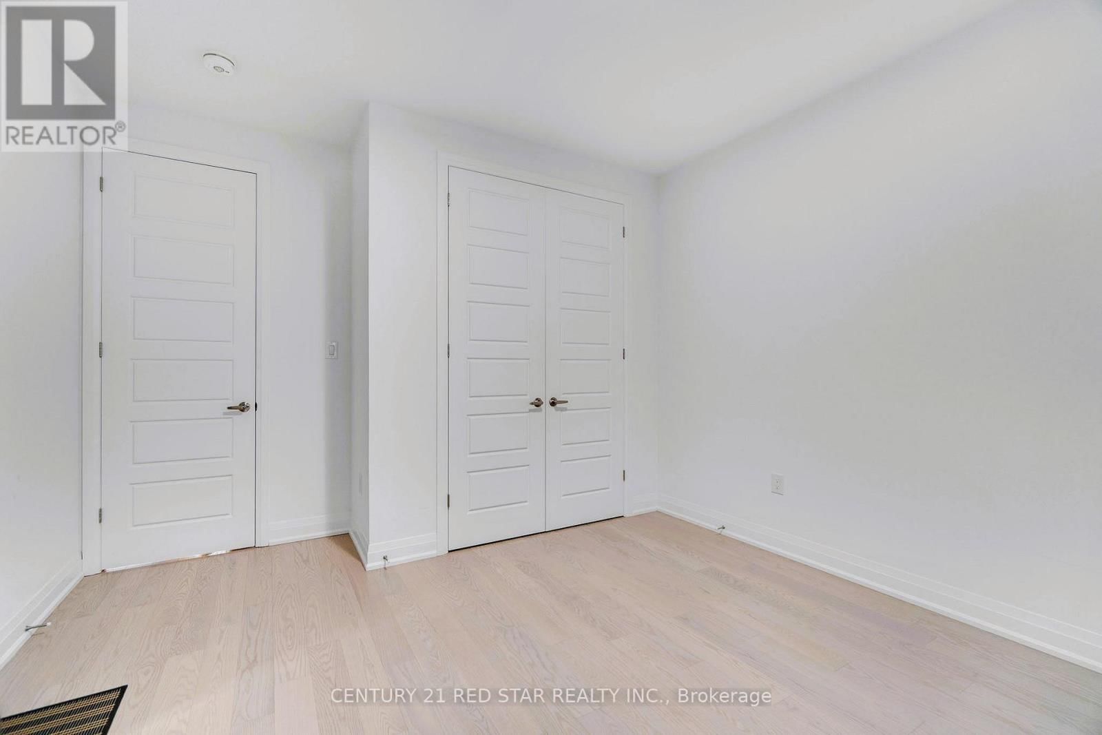 3251 HARASYM TRAIL Image 25