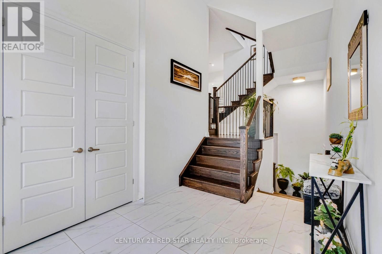 3251 HARASYM TRAIL Image 3