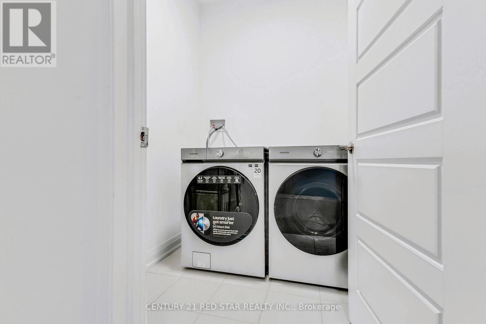 3251 HARASYM TRAIL Image 34