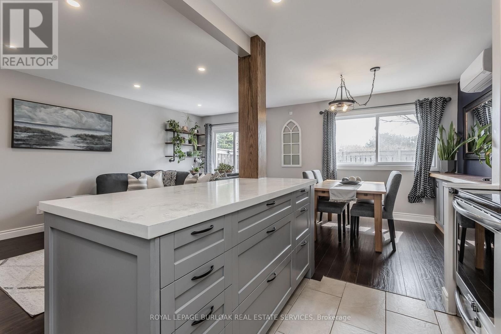 71 - 528 SHERATON ROAD Image 12