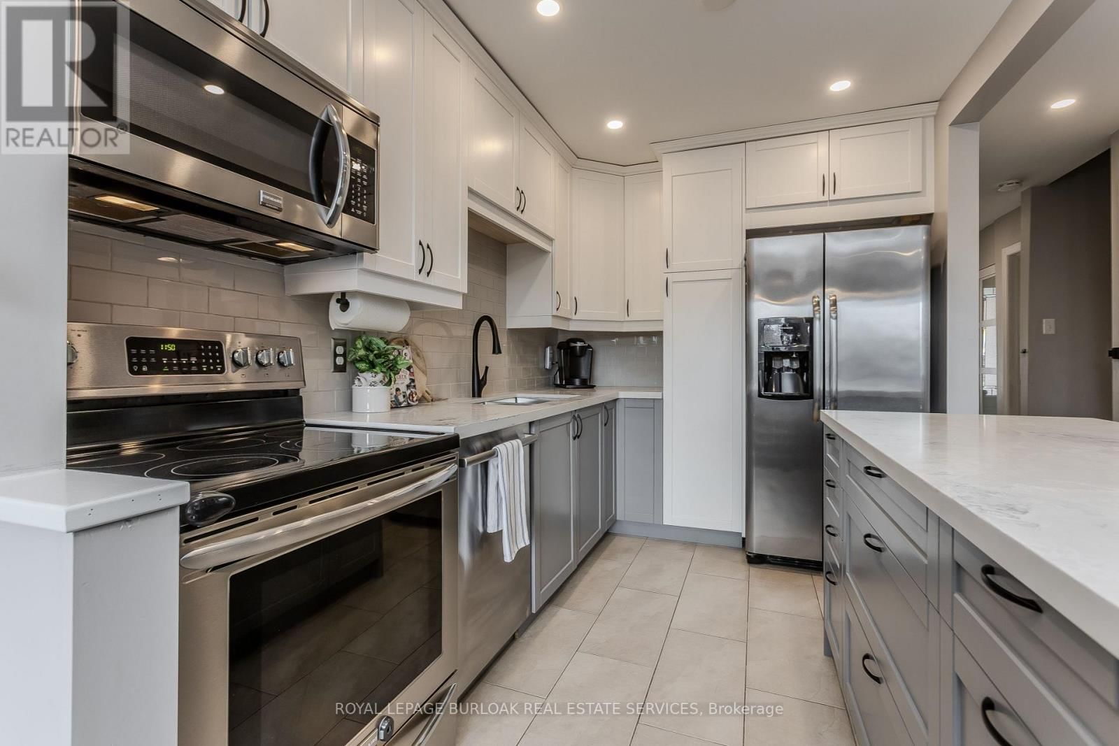 71 - 528 SHERATON ROAD Image 14