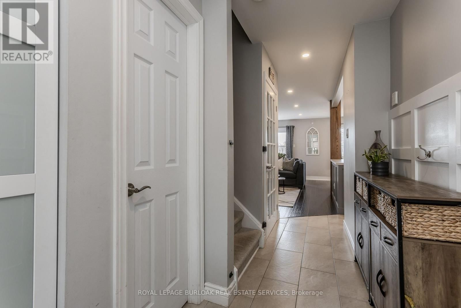 71 - 528 SHERATON ROAD Image 8