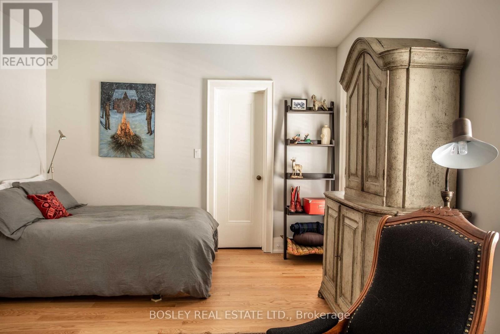 9 INDIAN VALLEY CRESCENT Image 15