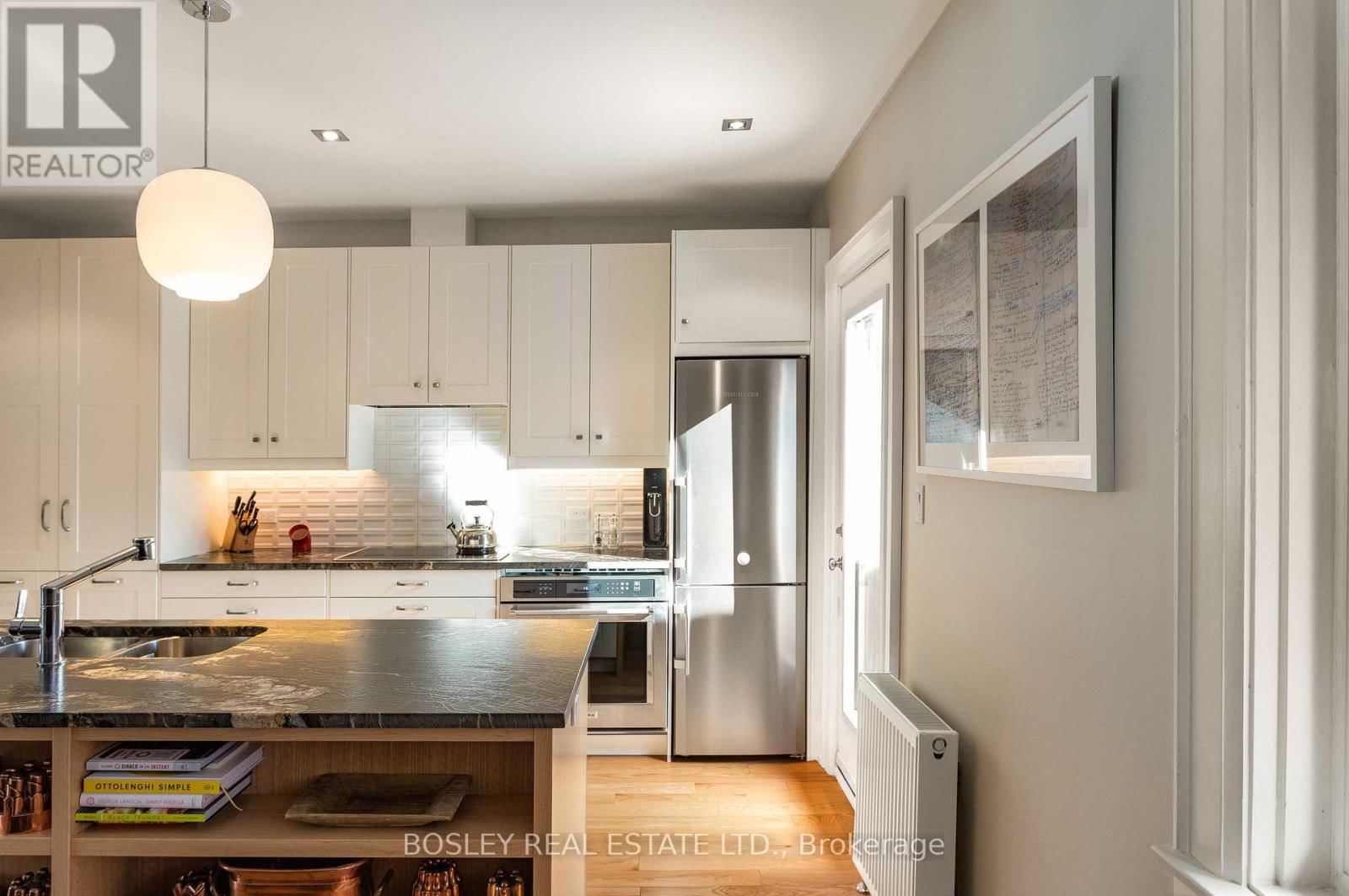 9 INDIAN VALLEY CRESCENT Image 9