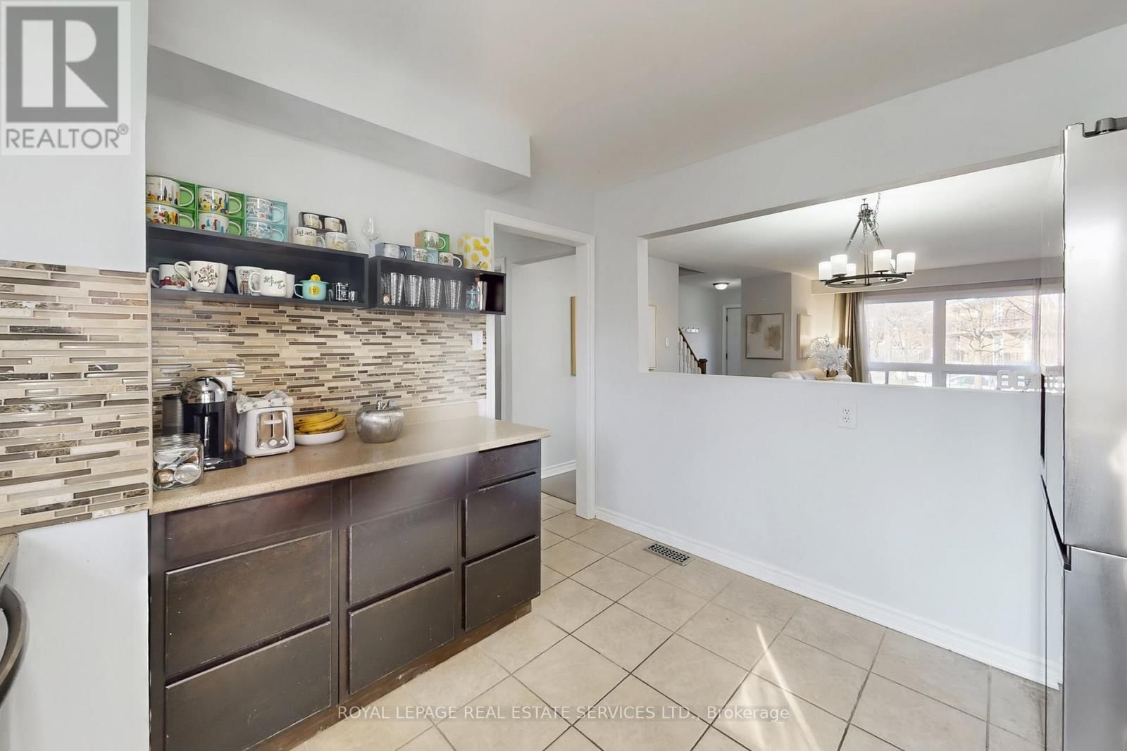 25 - 3001 CENTENNIAL DRIVE Image 18