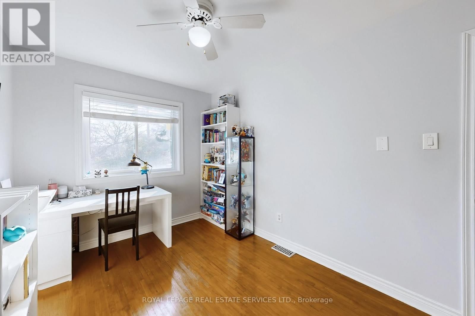 25 - 3001 CENTENNIAL DRIVE Image 30