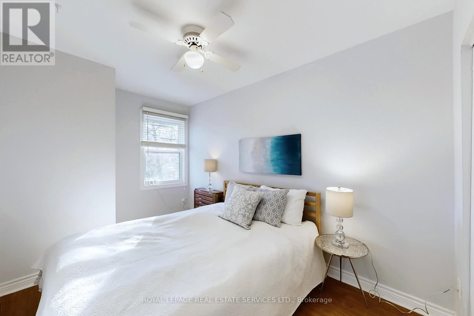 25 - 3001 CENTENNIAL DRIVE Image 32