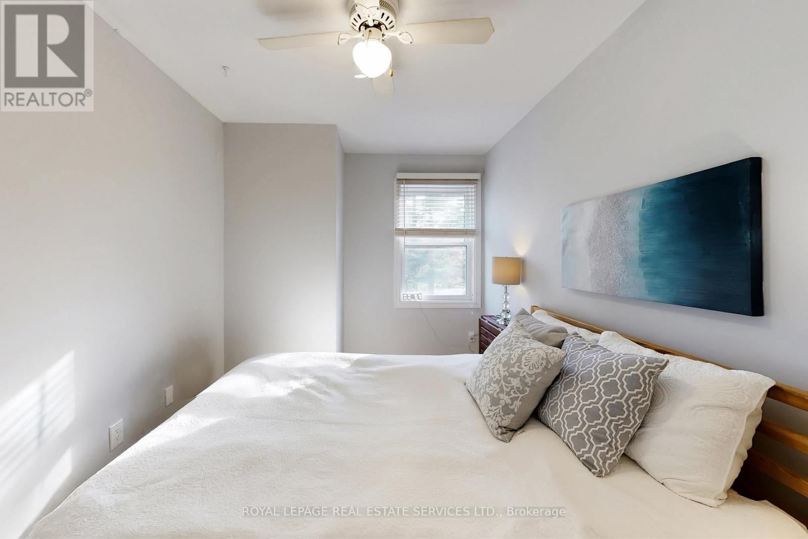 25 - 3001 CENTENNIAL DRIVE Image 34