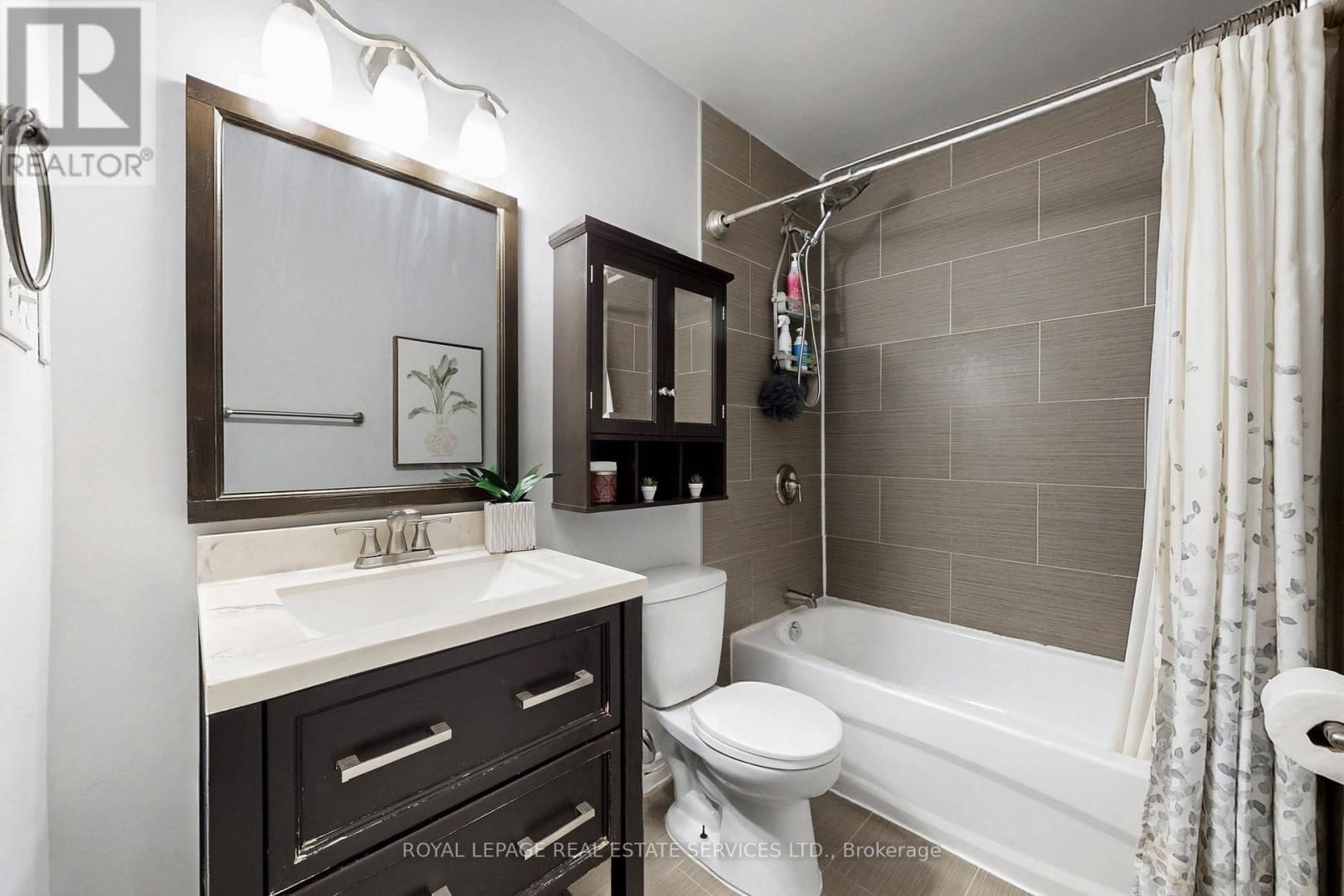 25 - 3001 CENTENNIAL DRIVE Image 35