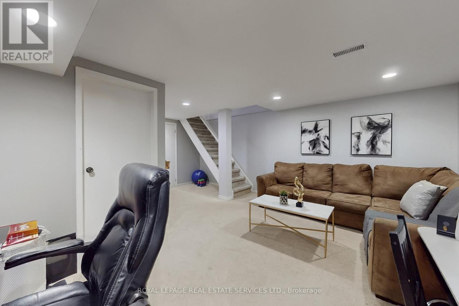 25 - 3001 CENTENNIAL DRIVE Image 41