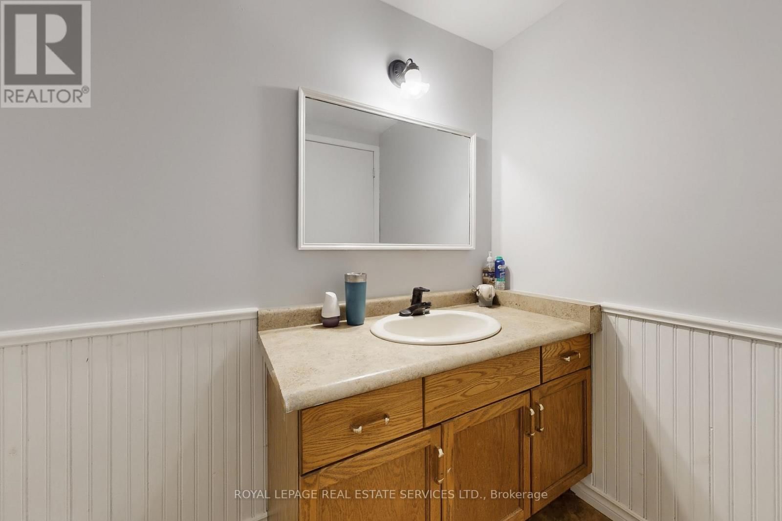 25 - 3001 CENTENNIAL DRIVE Image 43