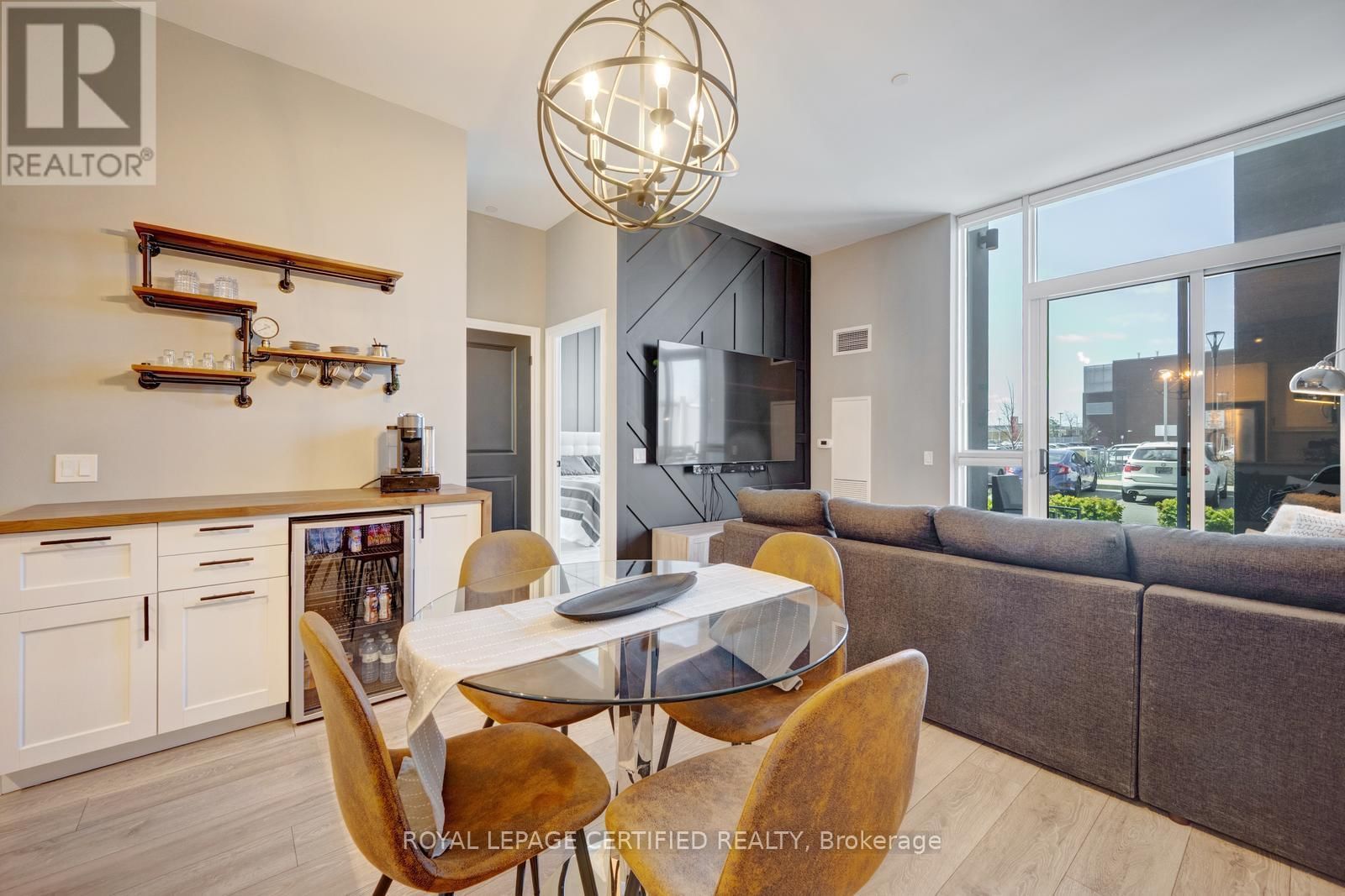 114 - 1050 MAIN STREET EAST Image 17