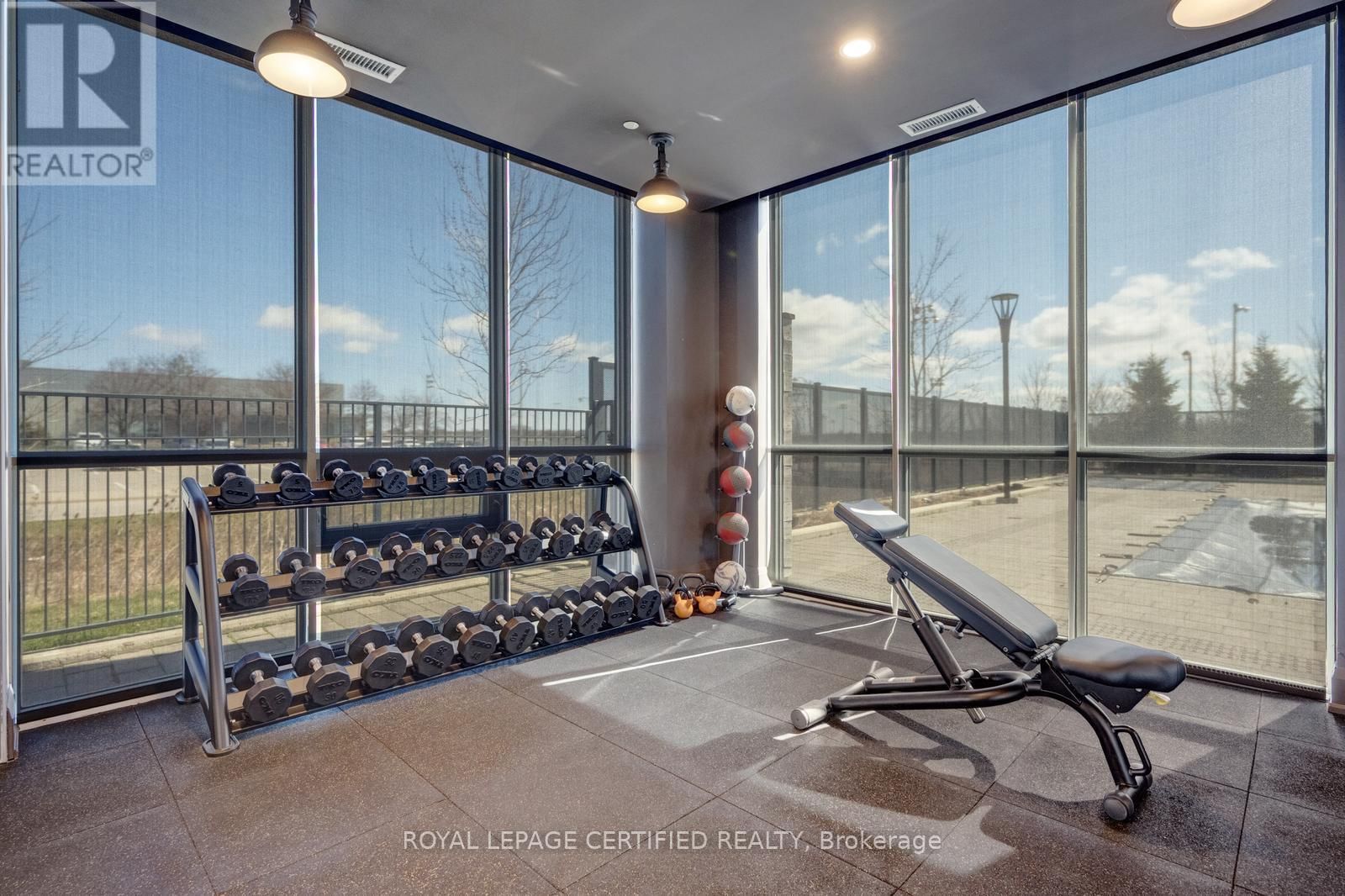 114 - 1050 MAIN STREET EAST Image 44