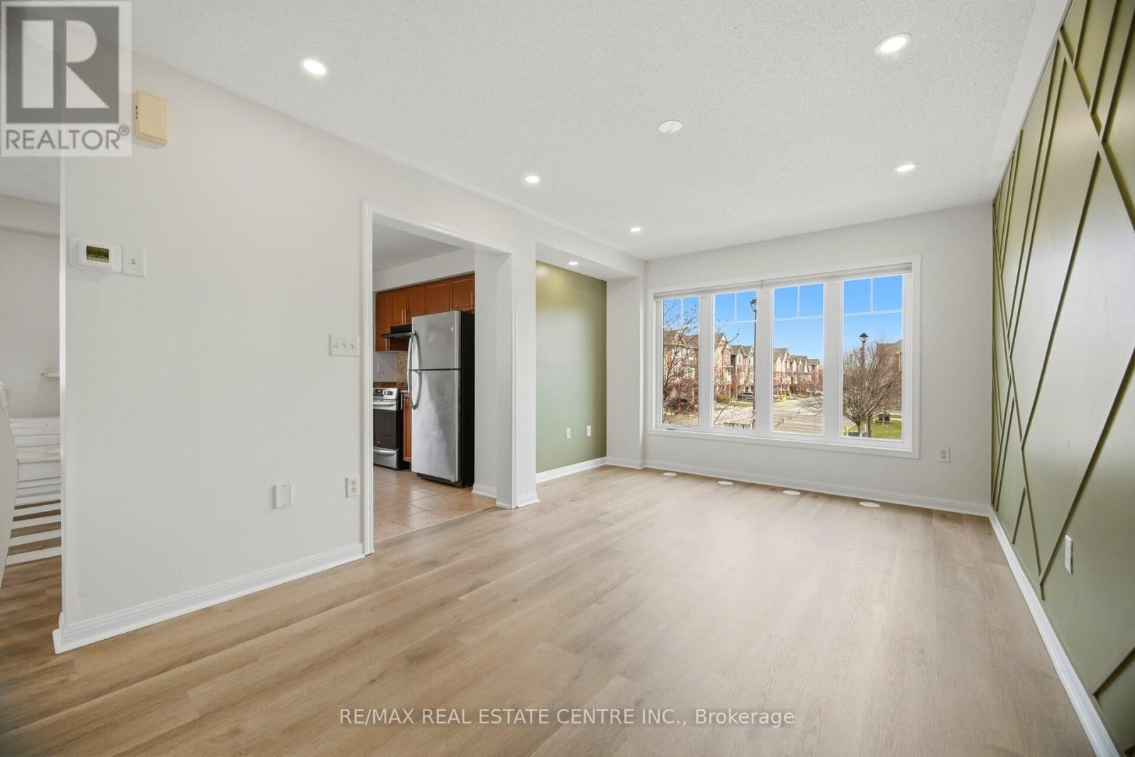 56 - 3050 ROTARY WAY Image 13