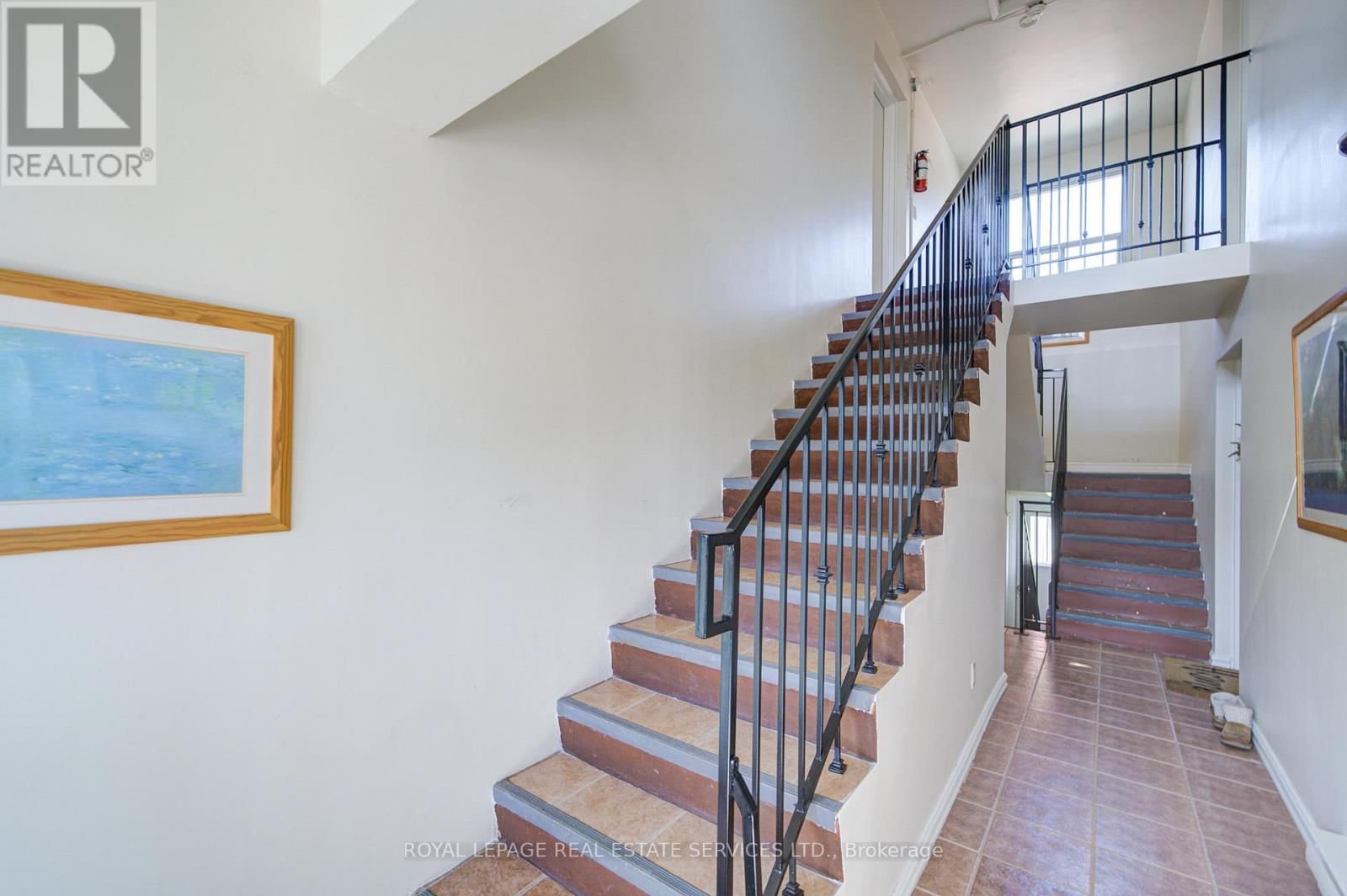 3 - 2329 BELYEA STREET Image 3