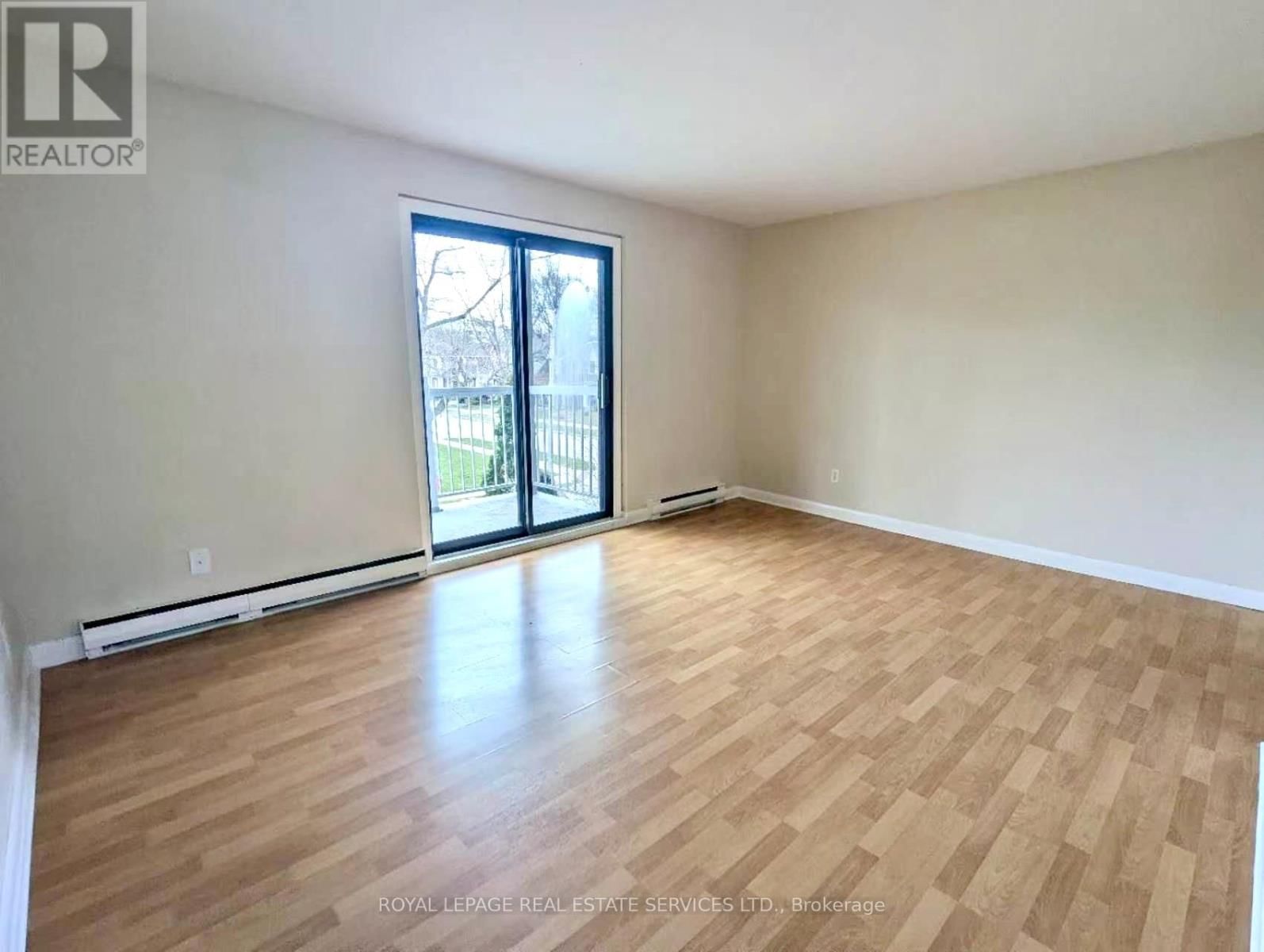 3 - 2329 BELYEA STREET Image 7