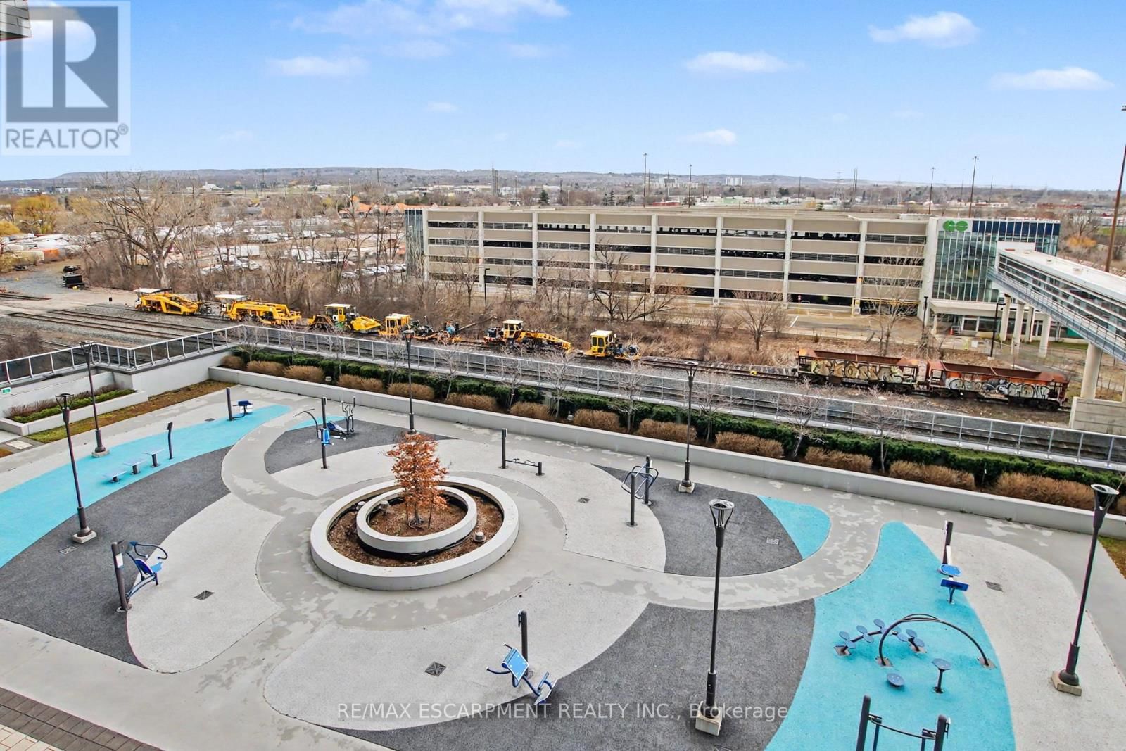 703 - 2081 FAIRVIEW STREET Image 17