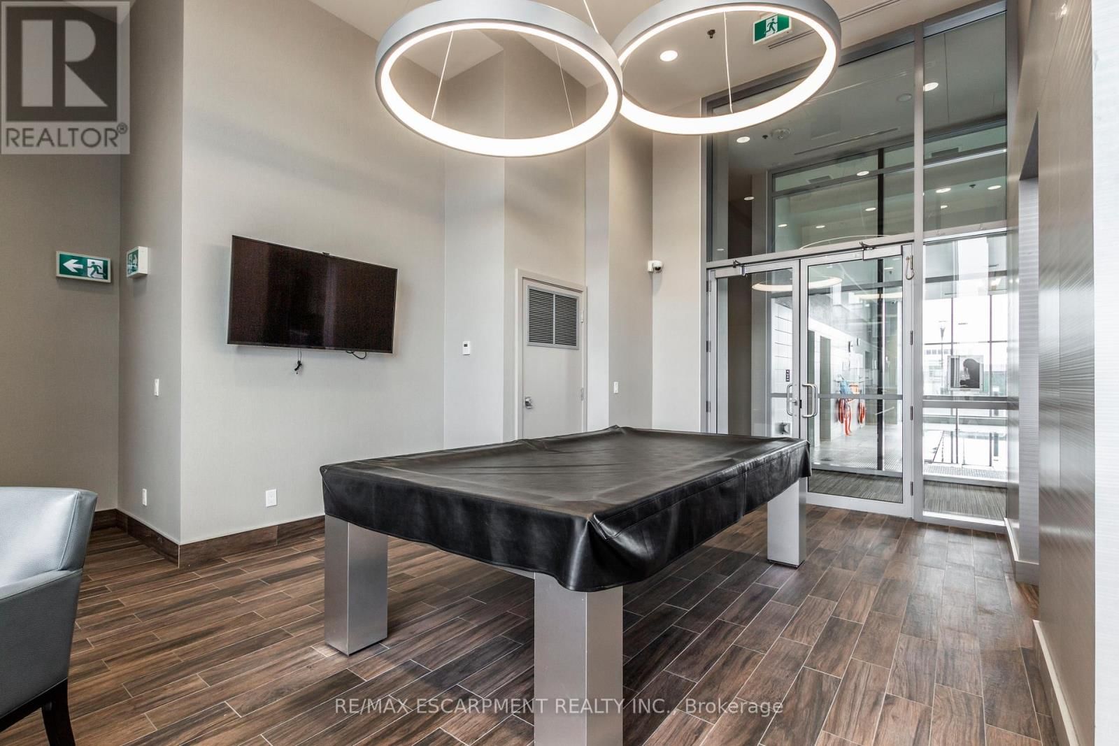 703 - 2081 FAIRVIEW STREET Image 21