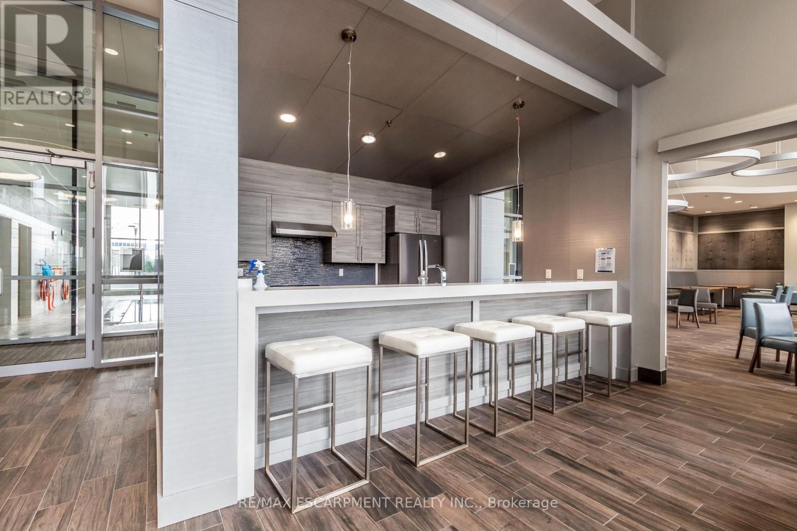 703 - 2081 FAIRVIEW STREET Image 22