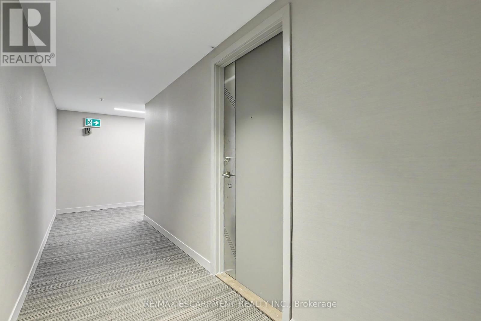 703 - 2081 FAIRVIEW STREET Image 4