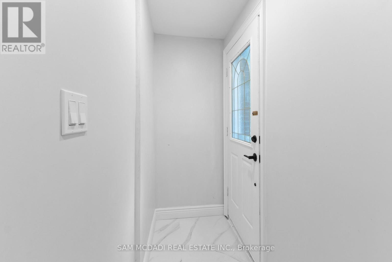 7209 FAYETTE CIRCLE Image 31