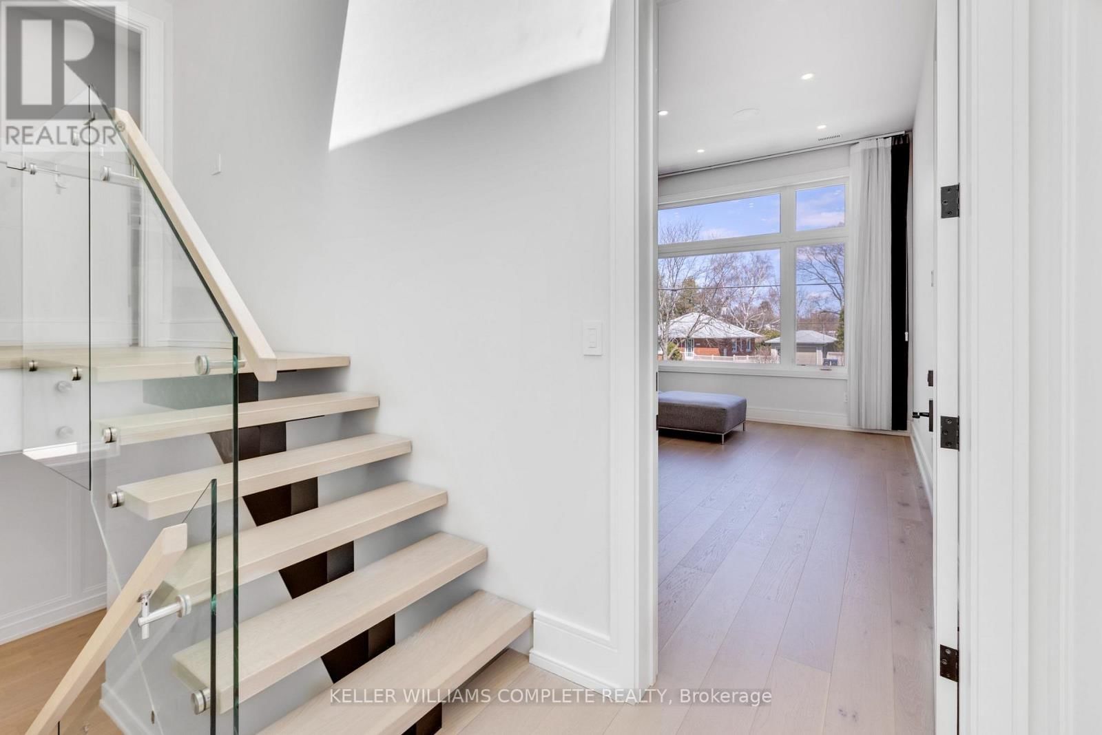 1362 KENMUIR AVENUE Image 10